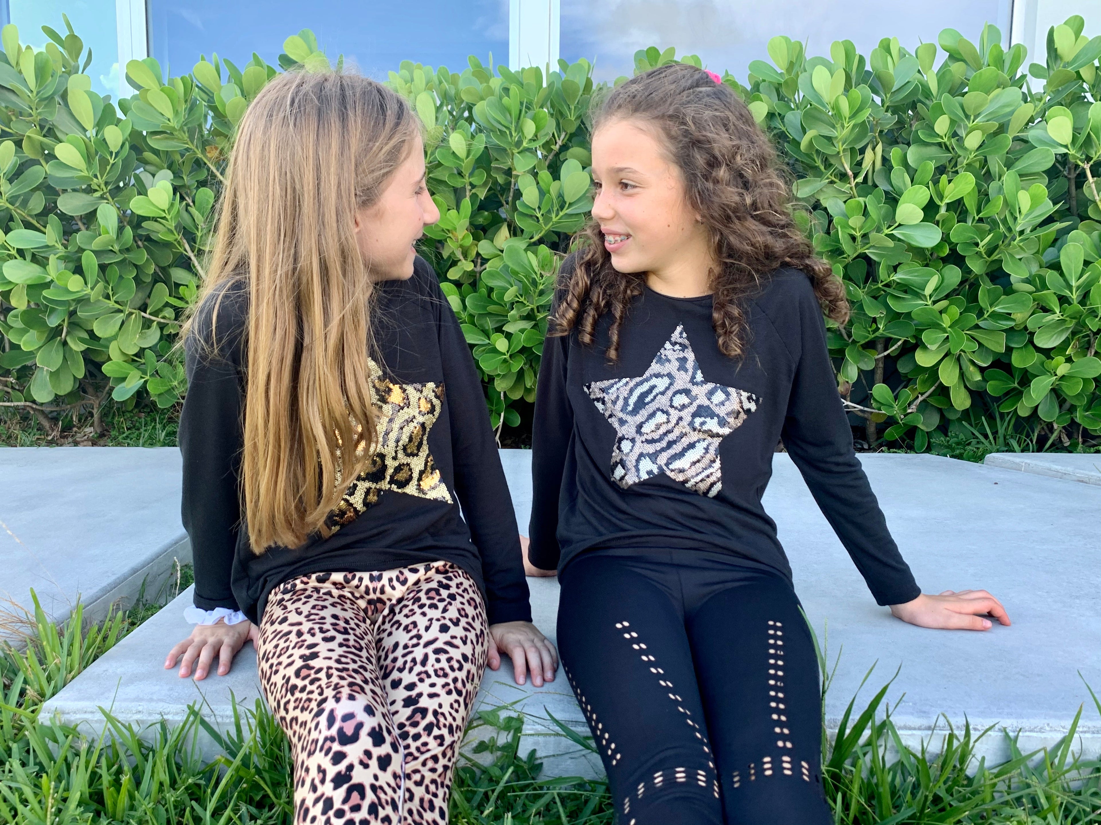 Holes Black Leggings-4